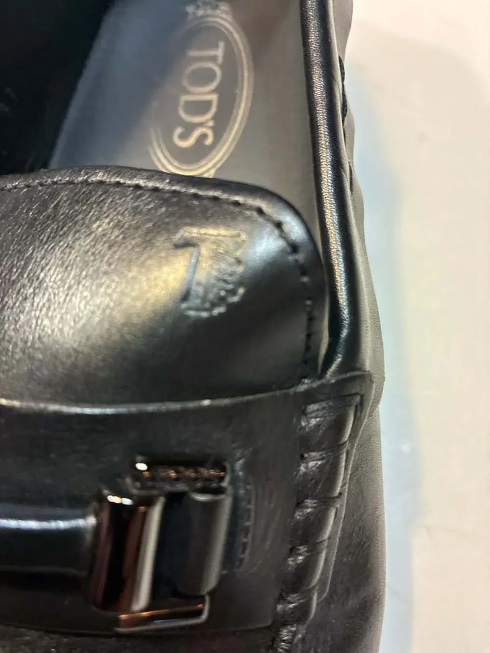 Tod's Black Leather Logo-Embossed Metal Bit Driving Loafers